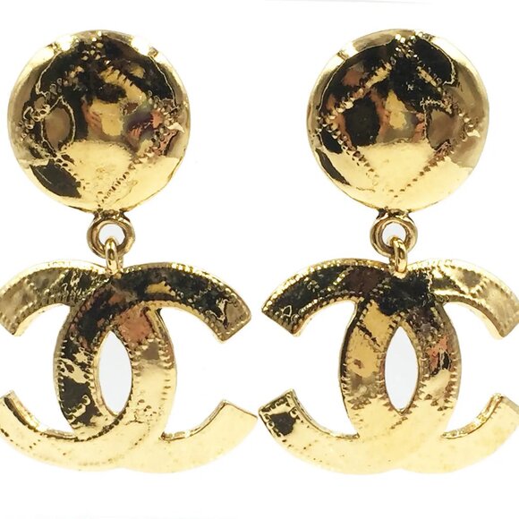 Chanel Vintage Gold Plated Plaid Stitching CC  Earrings as seen on Pixie Lott - Picture 1 of 4
